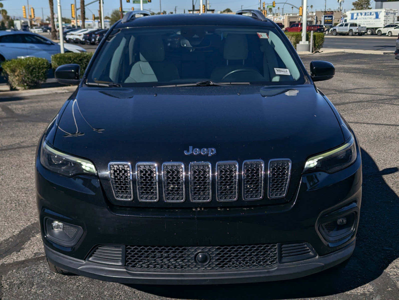 Used 2021 Jeep Cherokee Latitude Lux w/ Comfort/Convenience Group AWD/4WD image 6