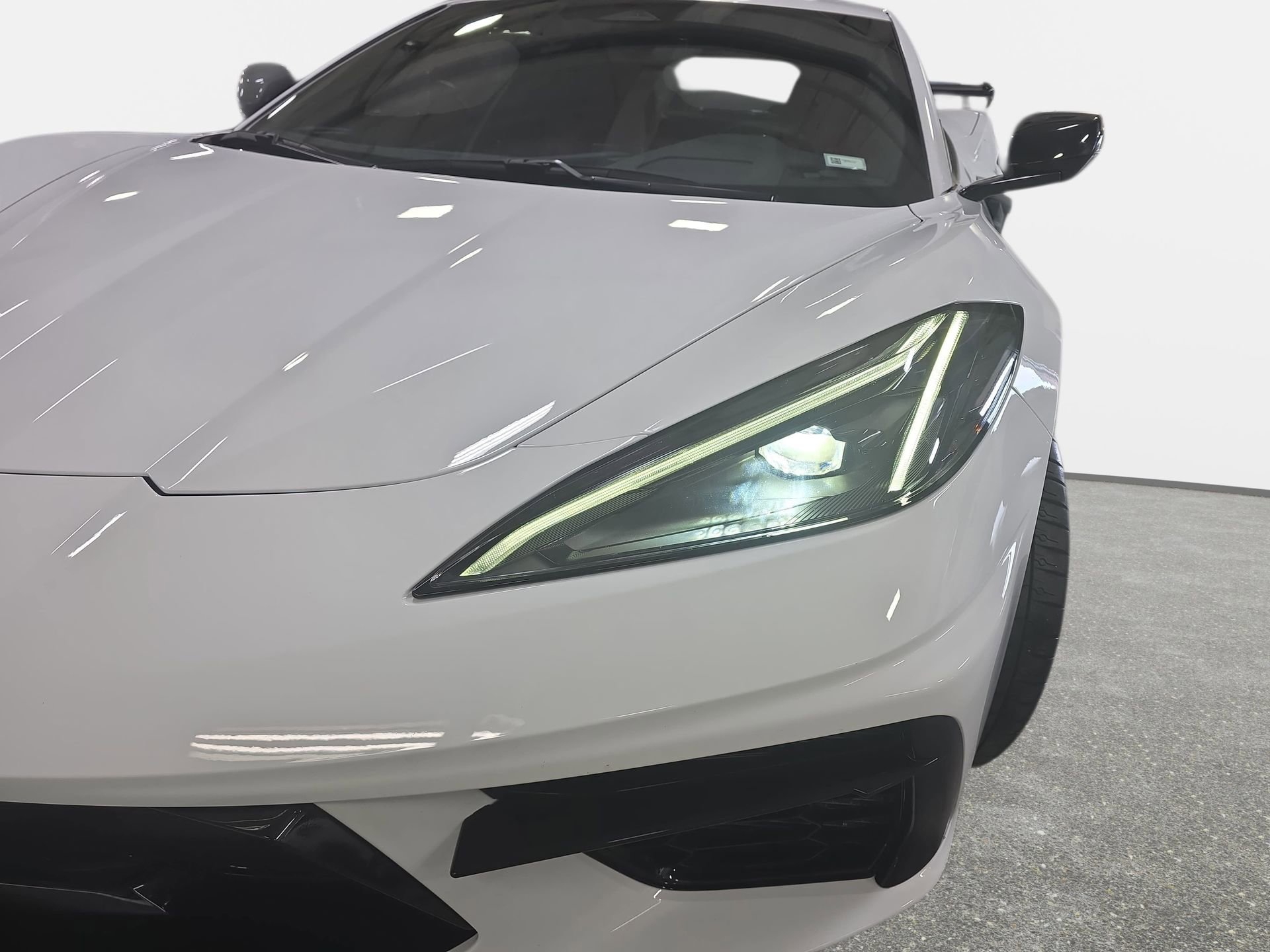 Used 2025 Chevrolet Corvette Stingray Coupe w/ 1LT RWD image 28