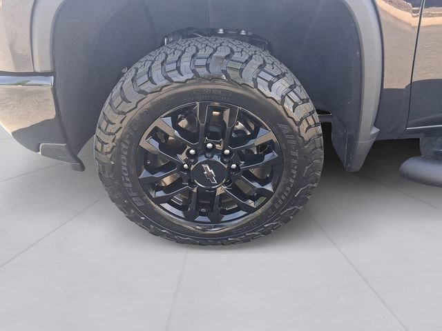 Used 2025 Chevrolet Silverado 2500 LTZ w/ Trail Boss Package image 9