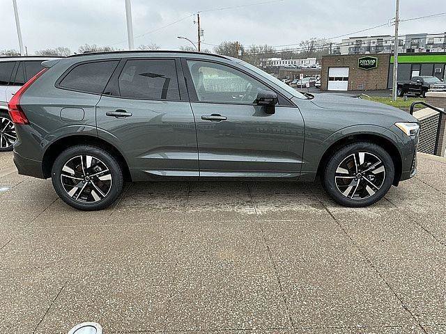 New 2026 Volvo XC60 B5 Plus w/ Climate Package AWD/4WD image 7