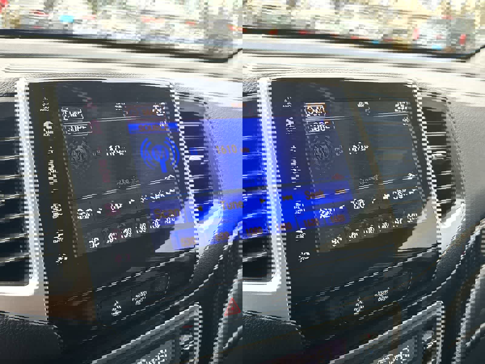 Used 2017 Honda Pilot Elite image 14