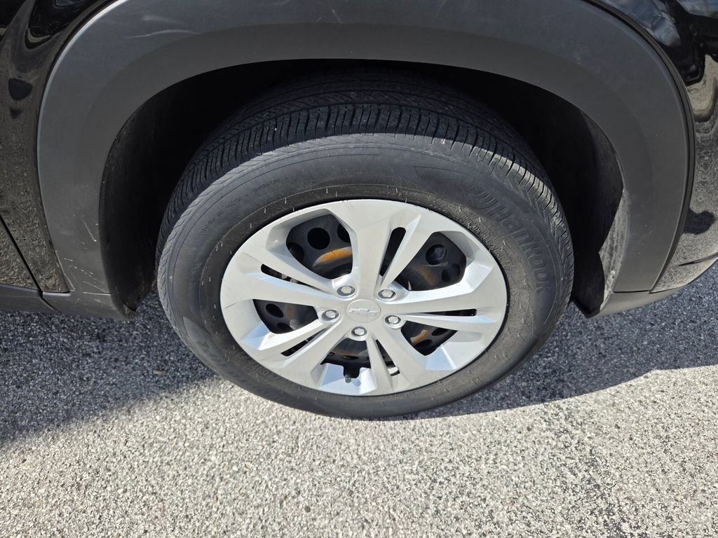 Certified 2024 Chevrolet Trax LS FWD image 16