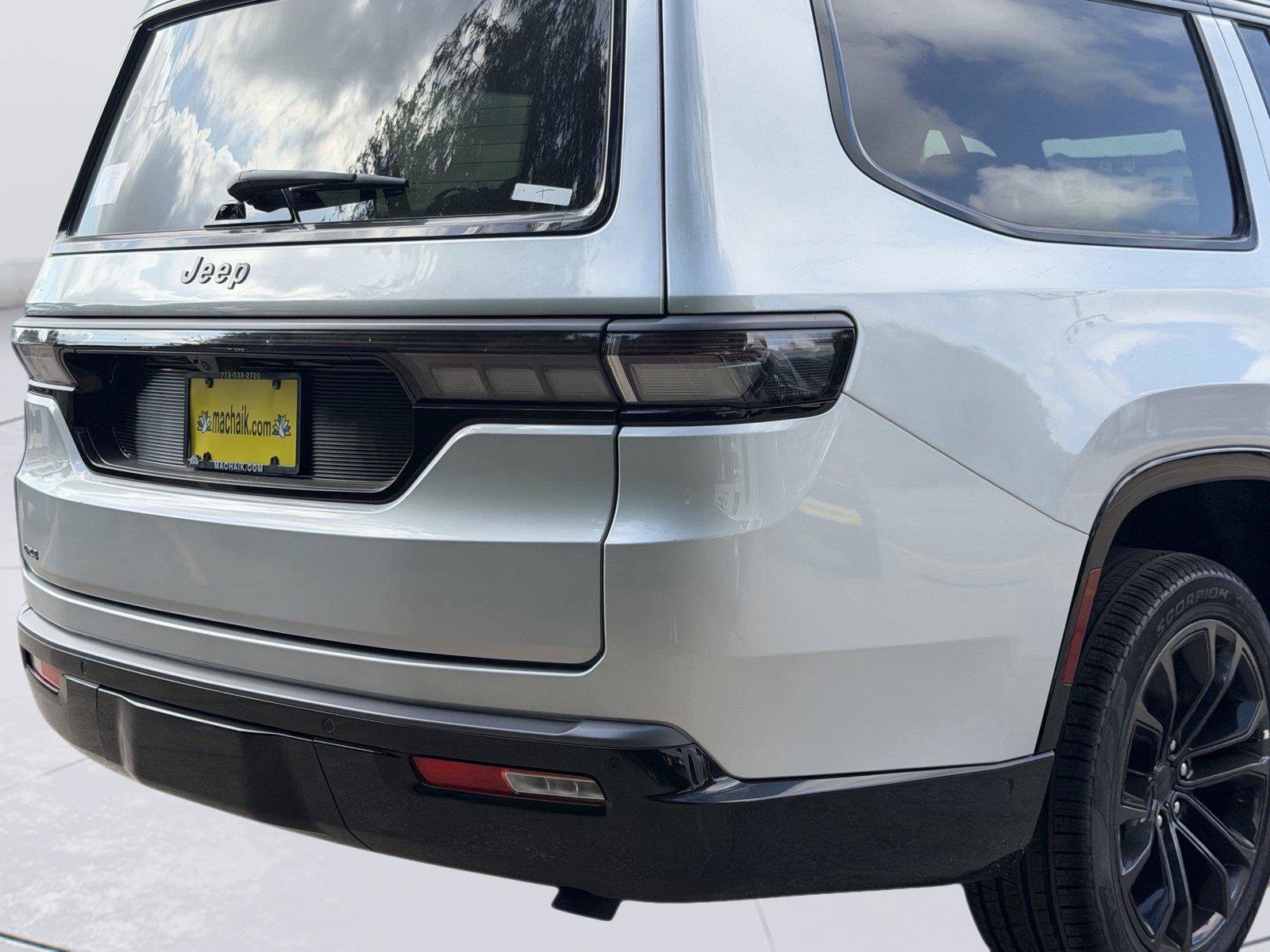 New 2026 Jeep Grand Wagoneer L Summit AWD/4WD image 11