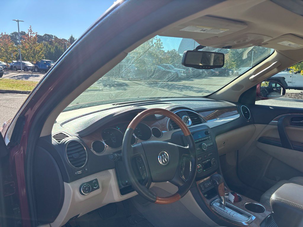 Used 2011 Buick Enclave CXL FWD image 5