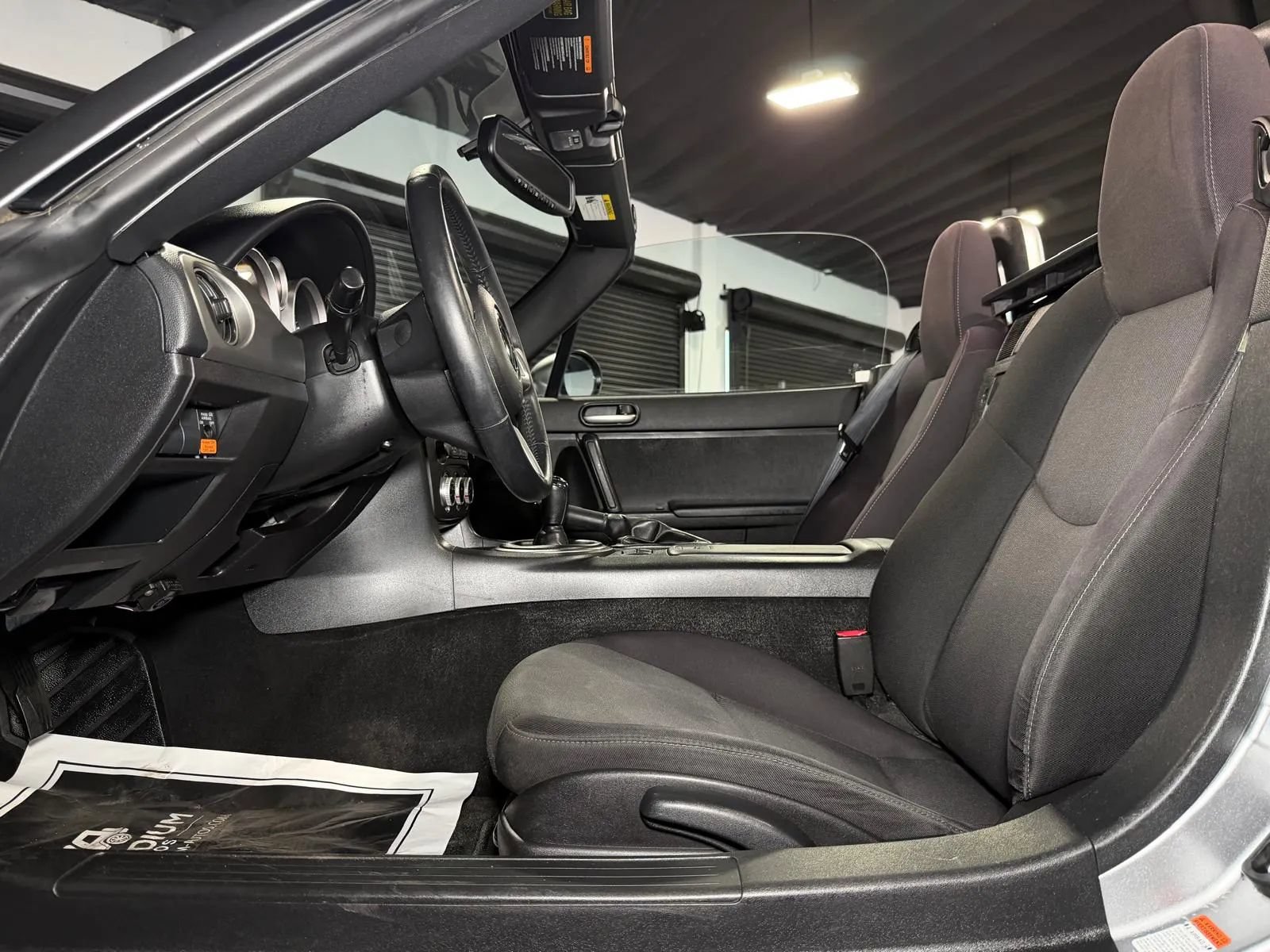 Used 2010 MAZDA MX-5 Miata Touring w/ Suspension Pkg RWD image 22