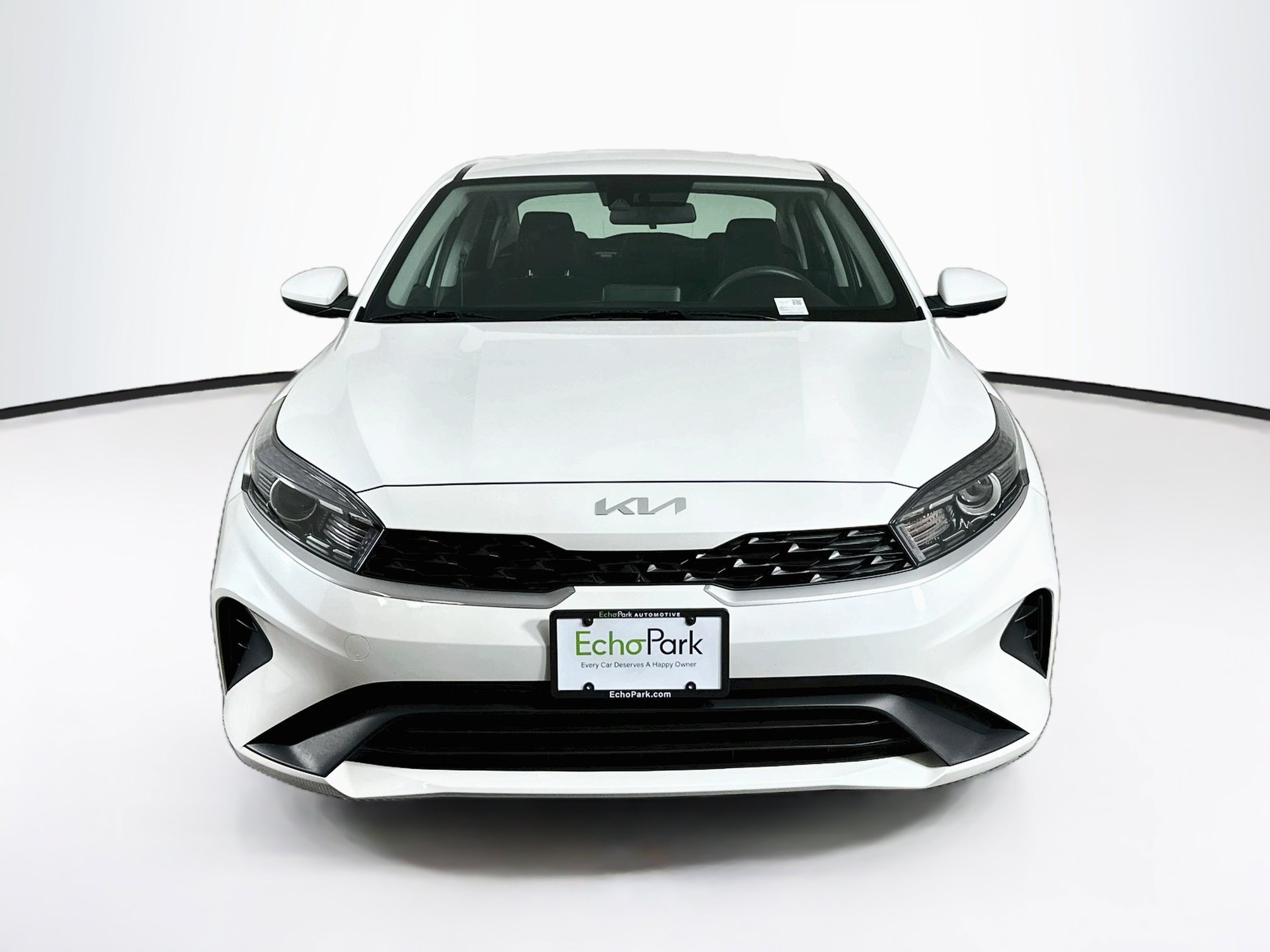 Used 2023 Kia Forte LXS FWD image 2