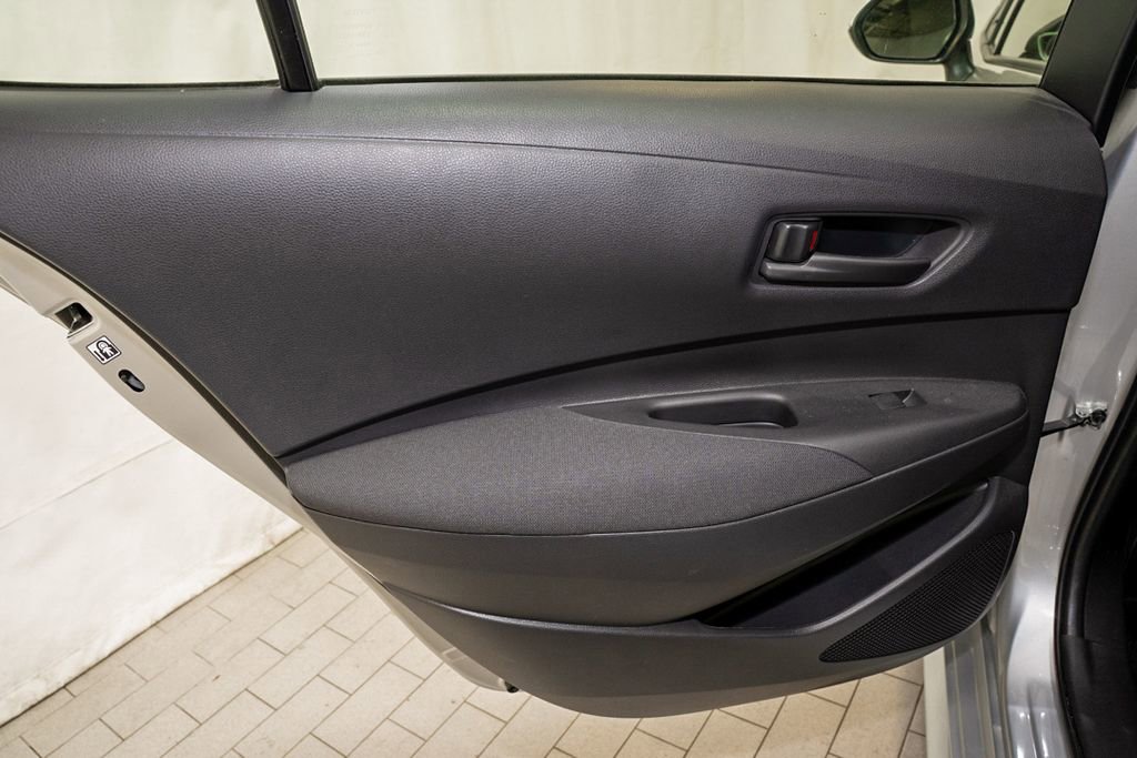 Used 2024 Toyota Corolla LE w/ LE Convenience Package image 10