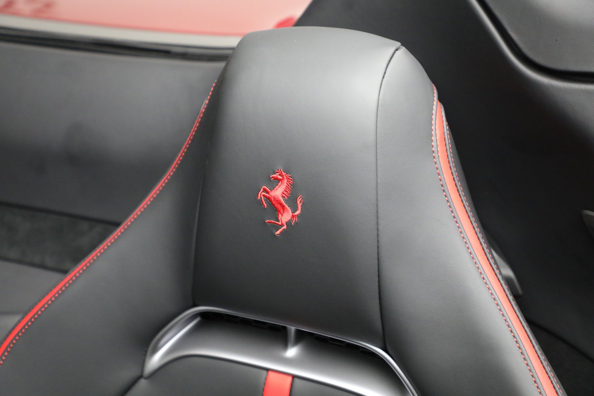 Certified 2024 Ferrari SF90 Spider AWD/4WD image 28