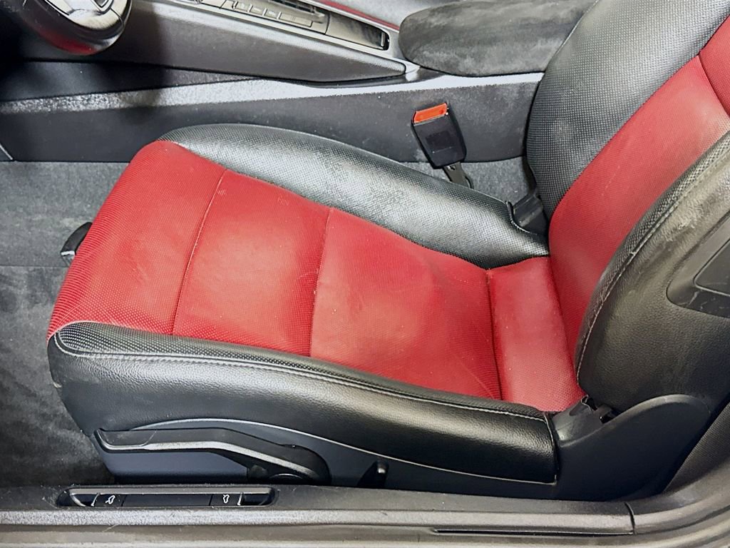 Used 2018 Porsche 718 Cayman RWD image 17