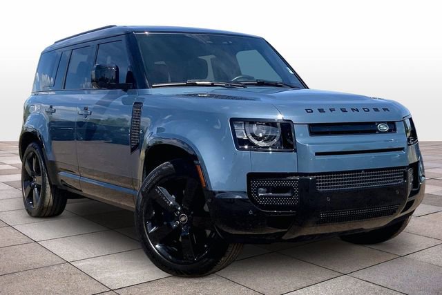 Used 2025 Land Rover Defender 110 X-Dynamic SE image 2