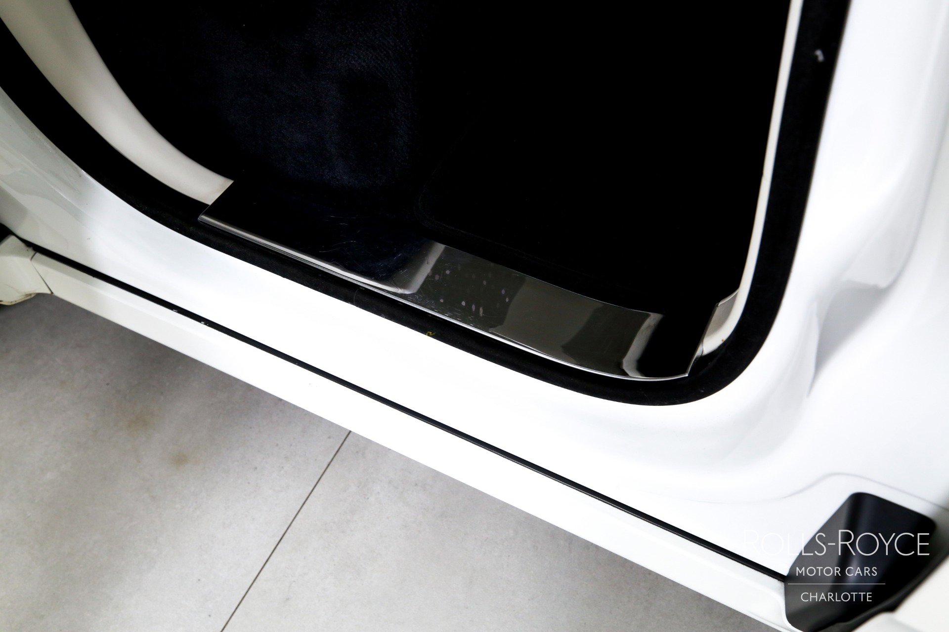 Used 2020 Rolls-Royce Cullinan image 32