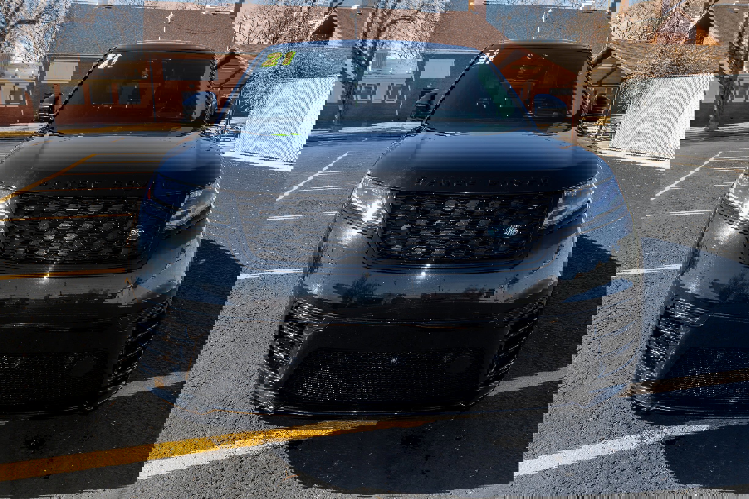 Used 2021 Land Rover Range Rover Velar R-Dynamic S image 4