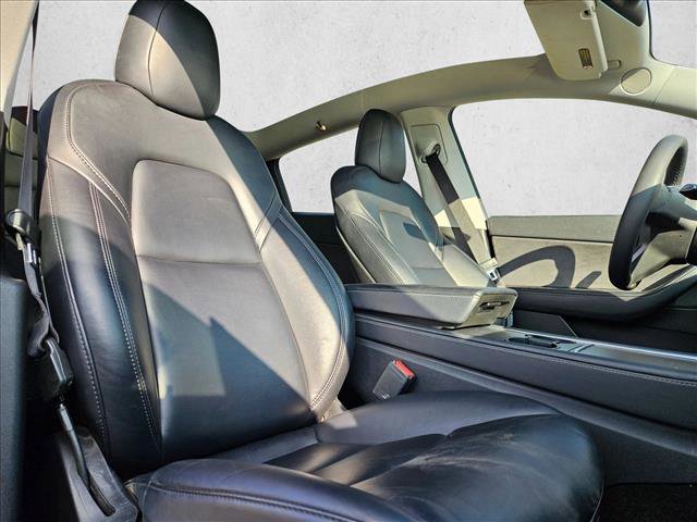 Used 2021 Tesla Model Y Long Range image 19