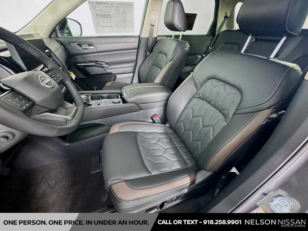 New 2026 Nissan Pathfinder Platinum image 21