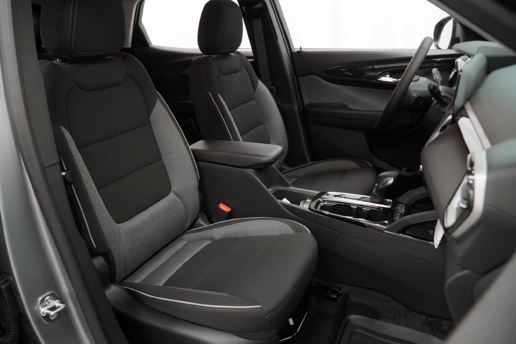 New 2026 Chevrolet TrailBlazer LT w/ Convenience Package FWD image 36