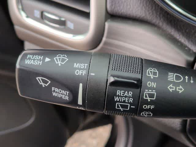 Used 2019 Jeep Grand Cherokee Laredo AWD/4WD image 25