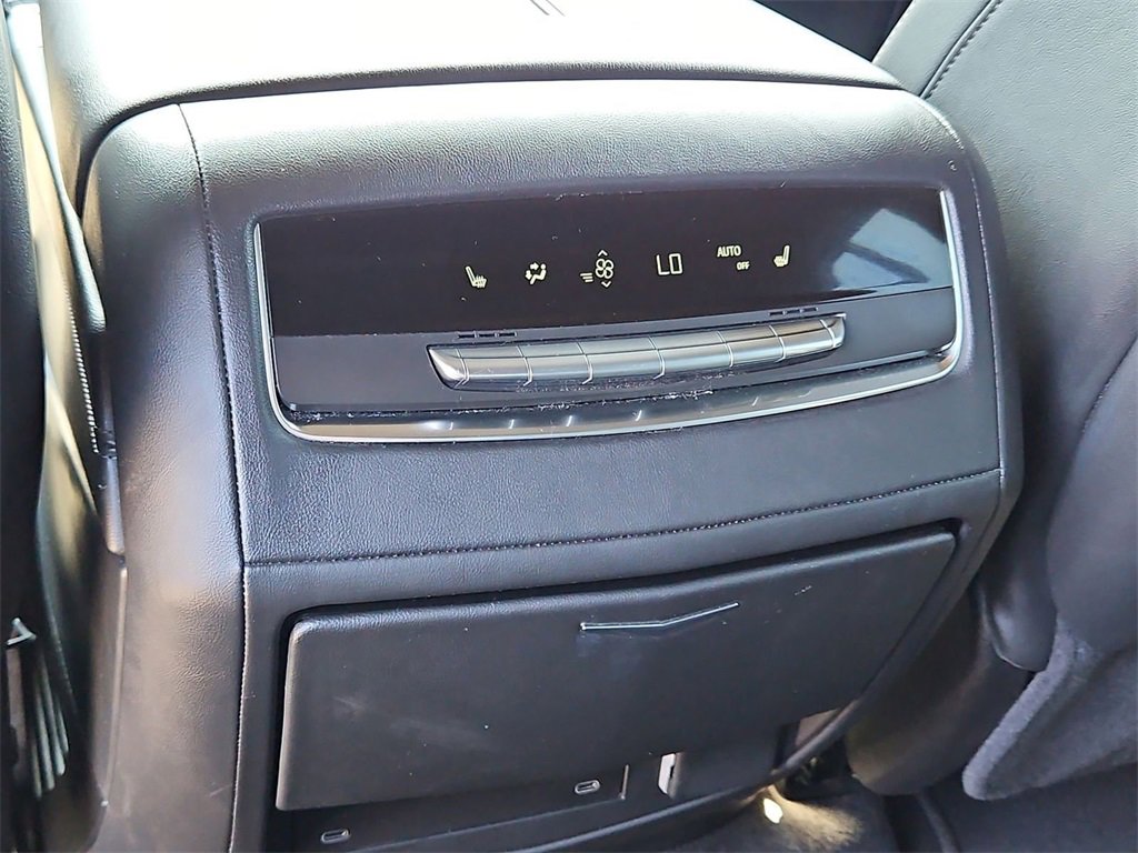 Certified 2025 Cadillac Escalade Sport w/ LPO, ONYX Package image 28