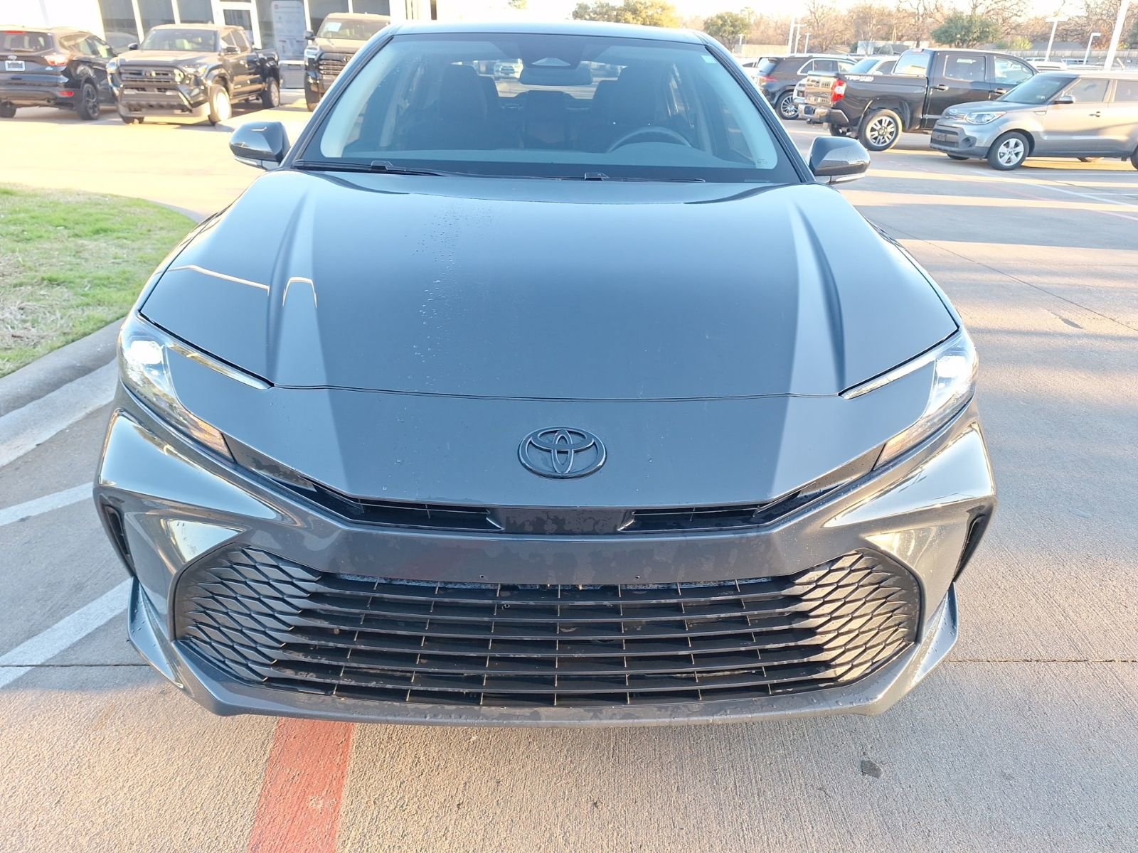 Used 2025 Toyota Camry LE image 9