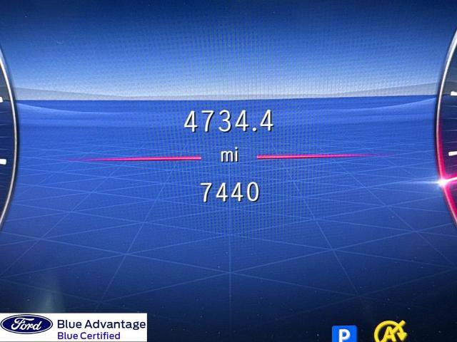 Used 2023 Mercedes-Benz GLC 300 image 2