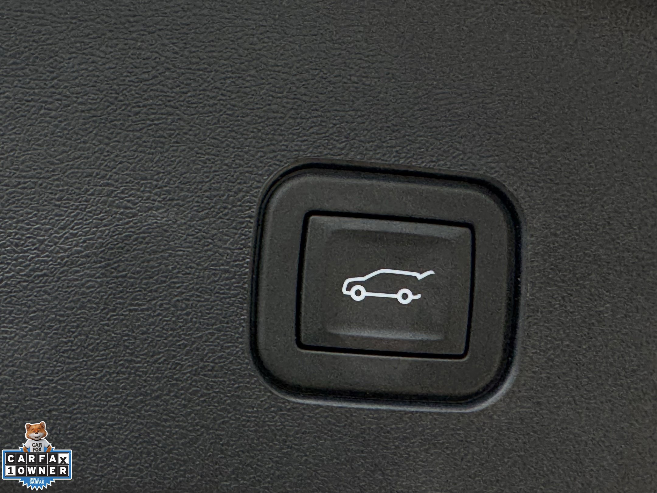 Used 2026 Cadillac Vistiq Platinum w/ LPO, Floor Liner Package AWD/4WD image 35