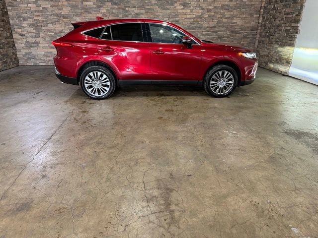 Used 2024 Toyota Venza Limited AWD/4WD image 4