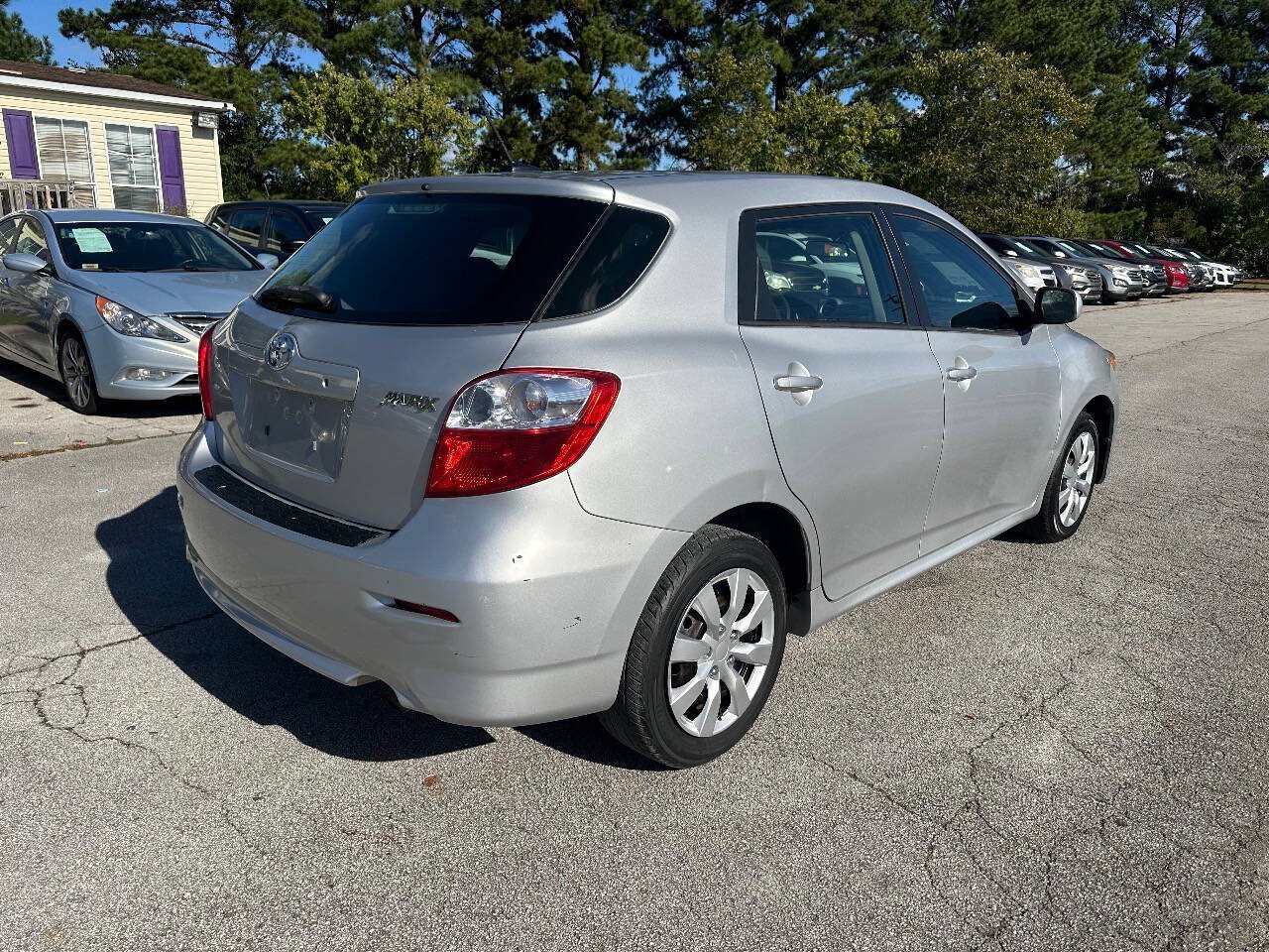 Used 2012 Toyota Matrix L w/ Preferred Accessory Pkg FWD image 5