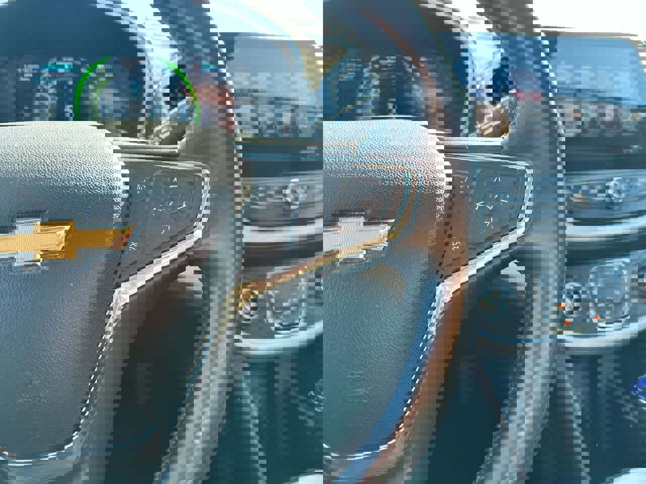 Used 2017 Chevrolet Volt LT image 28