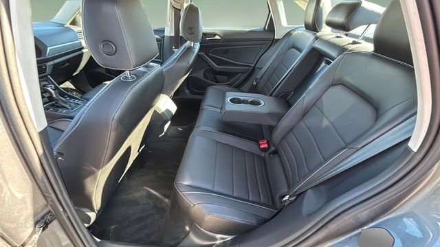 Used 2023 Volkswagen Jetta SE image 19