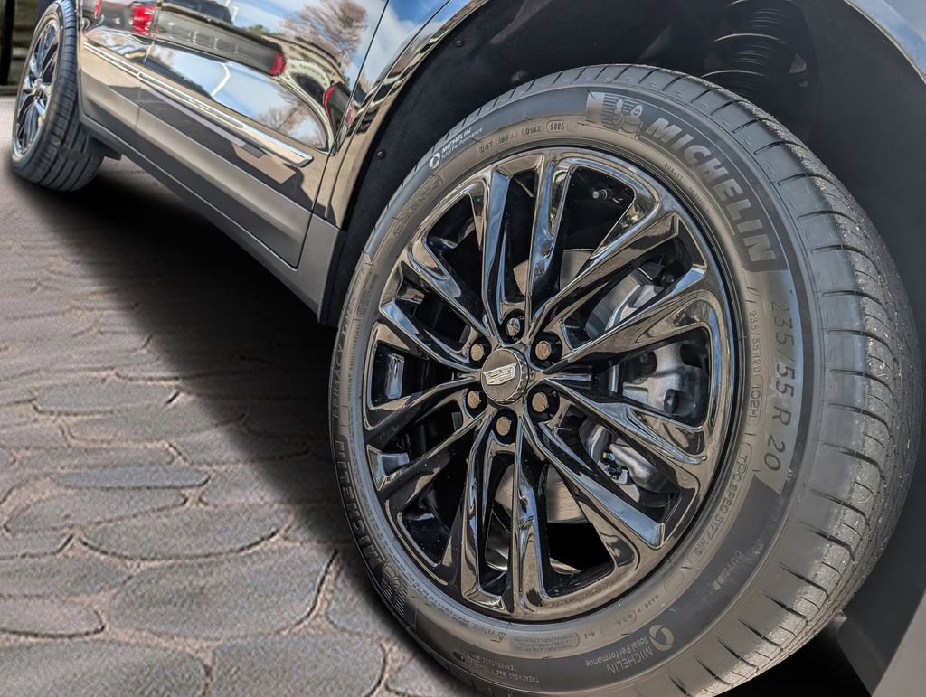 New 2026 Cadillac XT5 Luxury w/ LPO, Bronce Accent Package FWD image 7
