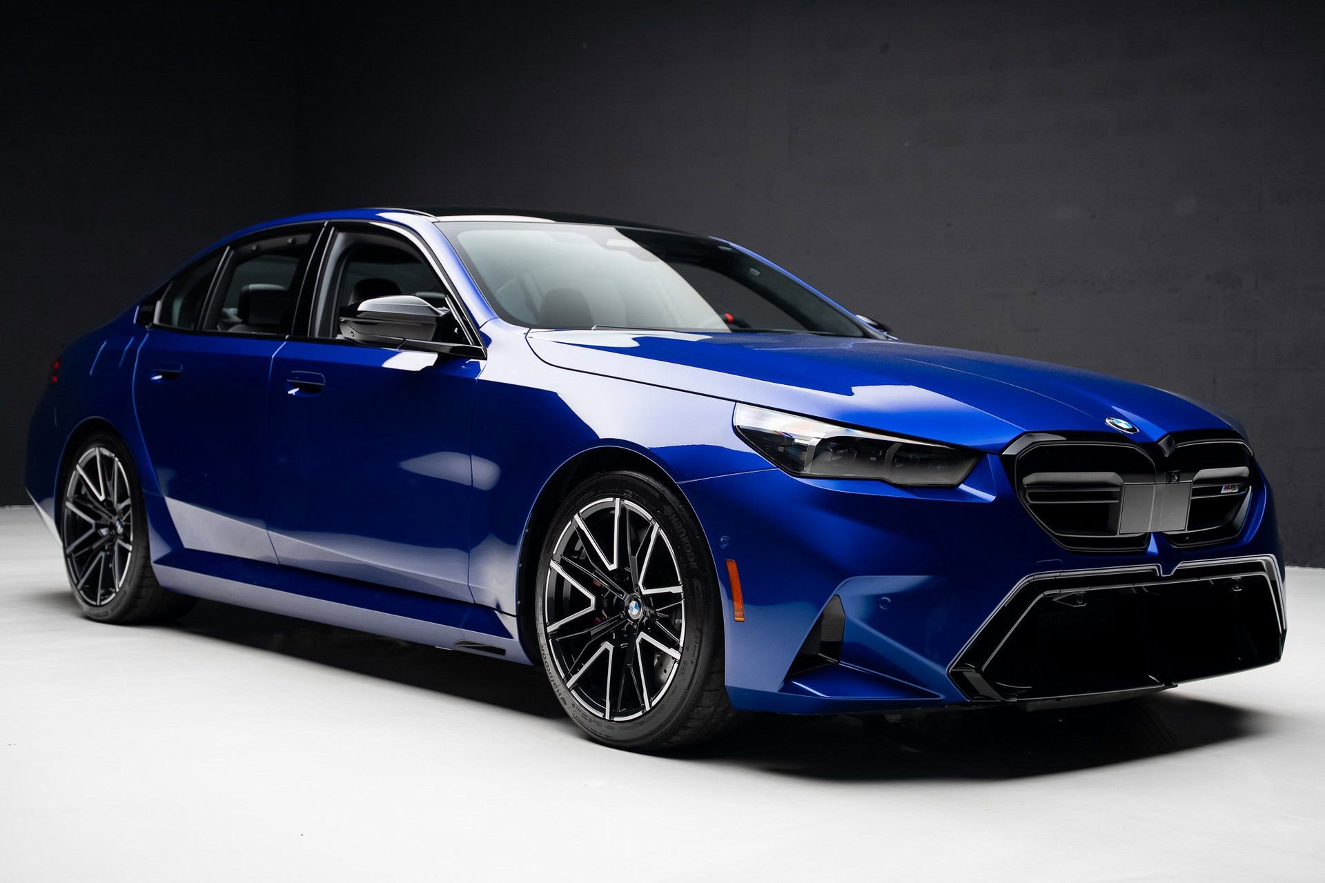 Used 2025 BMW M5 image 88