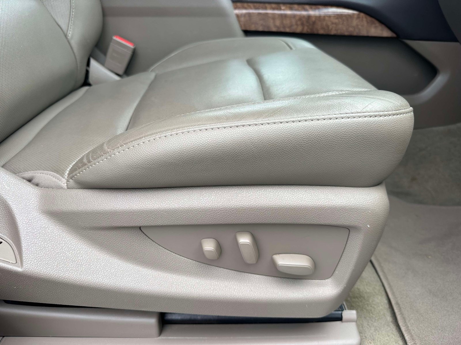 Used 2019 Chevrolet Tahoe Premier AWD/4WD image 24