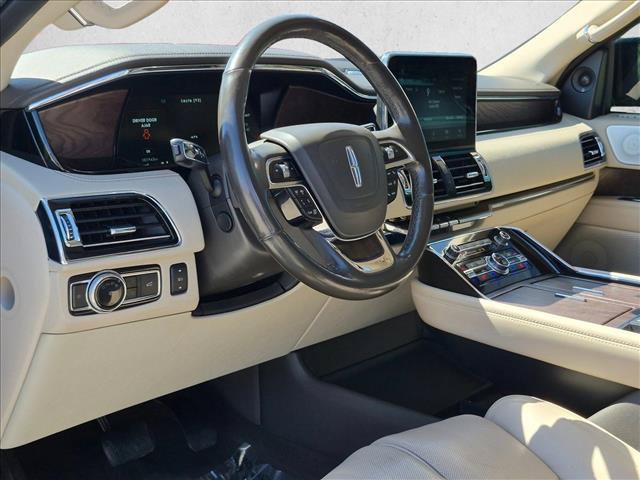 Used 2019 Lincoln Navigator Reserve w/ Cargo Package AWD/4WD image 10