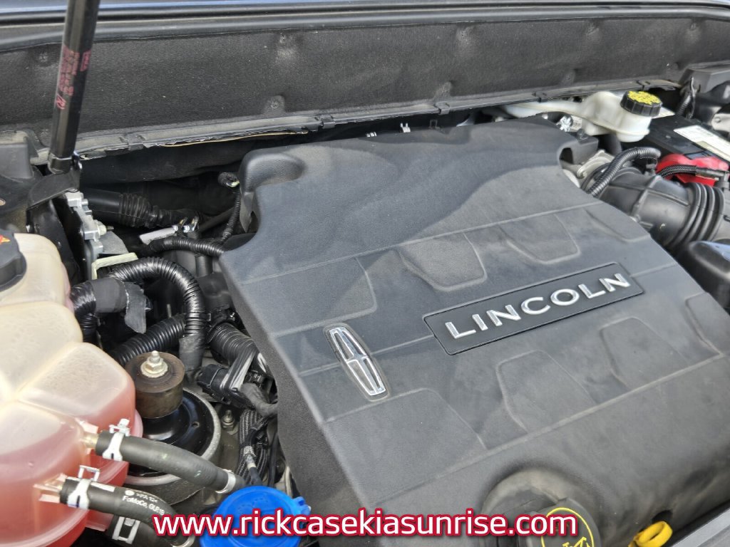 Used 2018 Lincoln MKX Reserve w/ Luxury Package FWD image 19