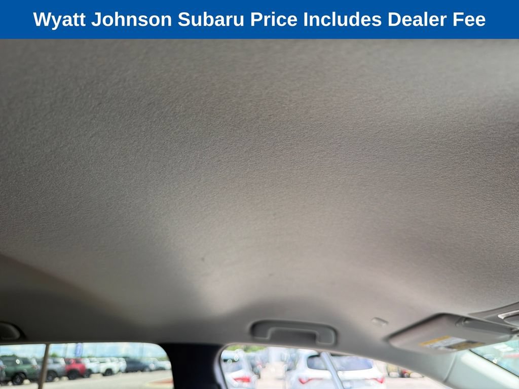 Used 2025 Toyota Corolla Cross XLE FWD image 32