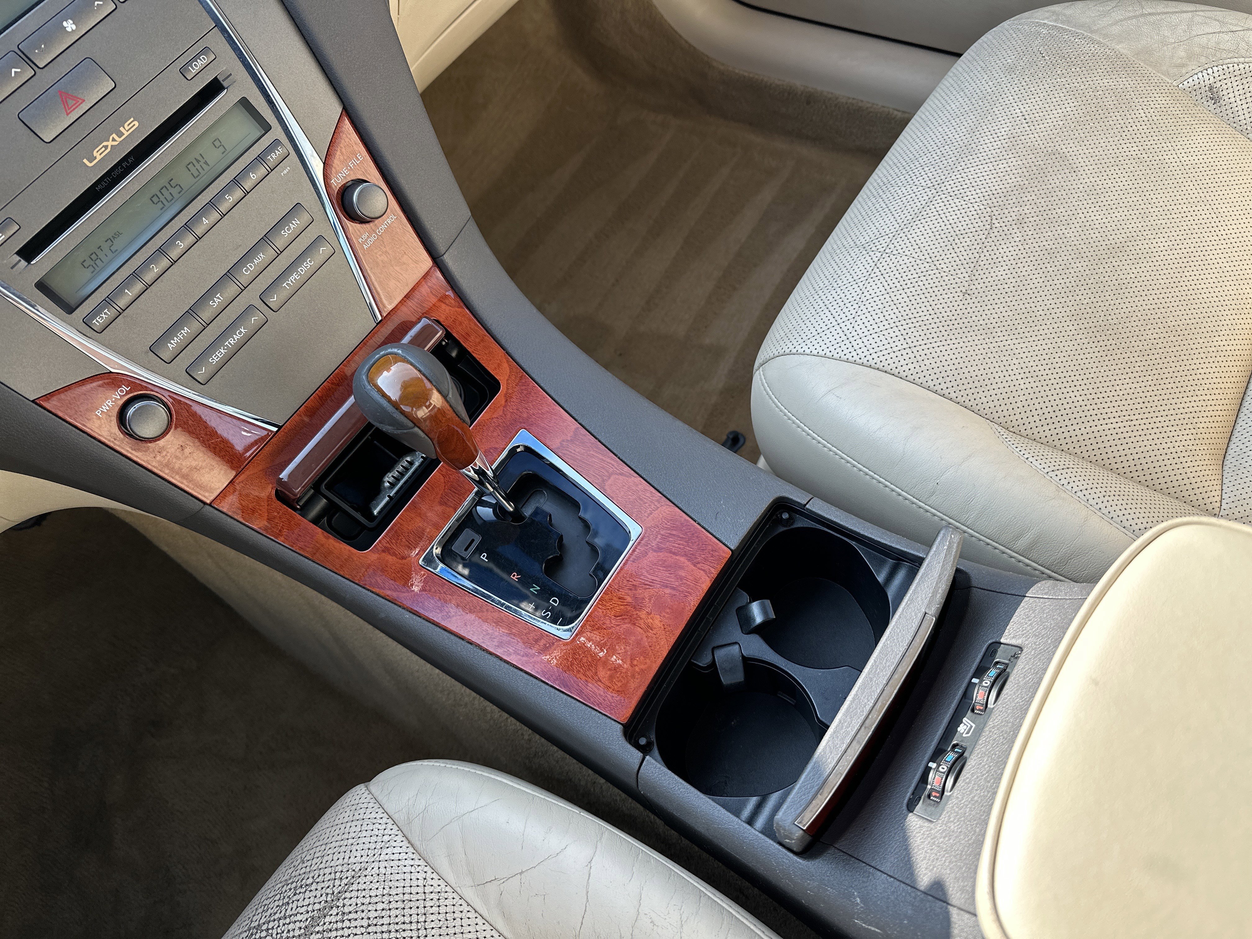 Used 2011 Lexus ES 350 image 30