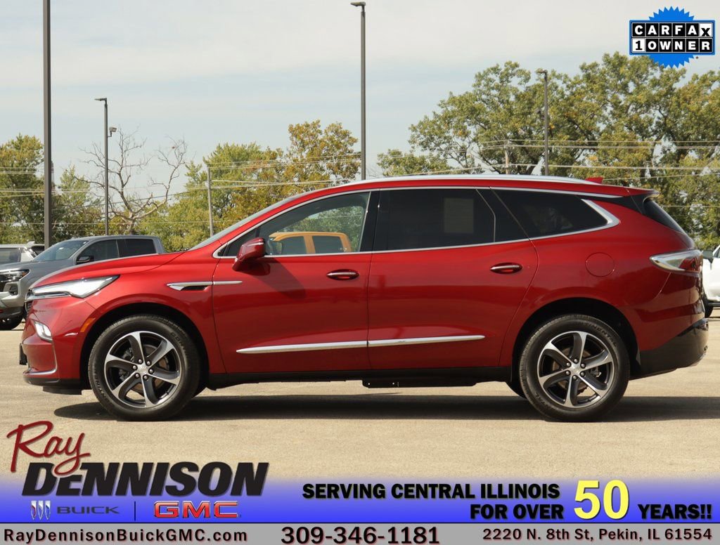 Used 2022 Buick Enclave Essence w/ Sport Touring Edition image 4