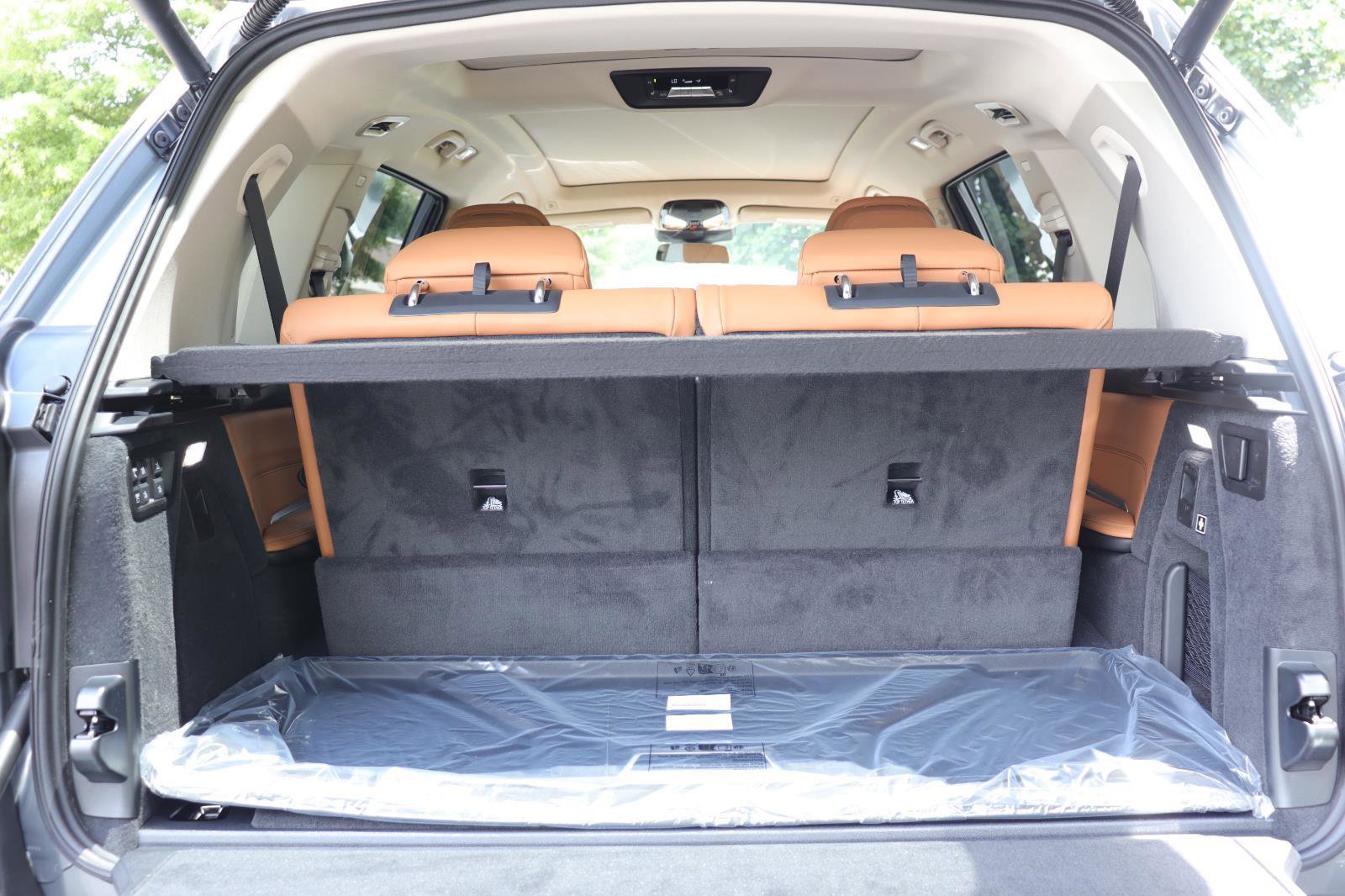 New 2026 BMW X7 xDrive40i w/ Premium Package image 17