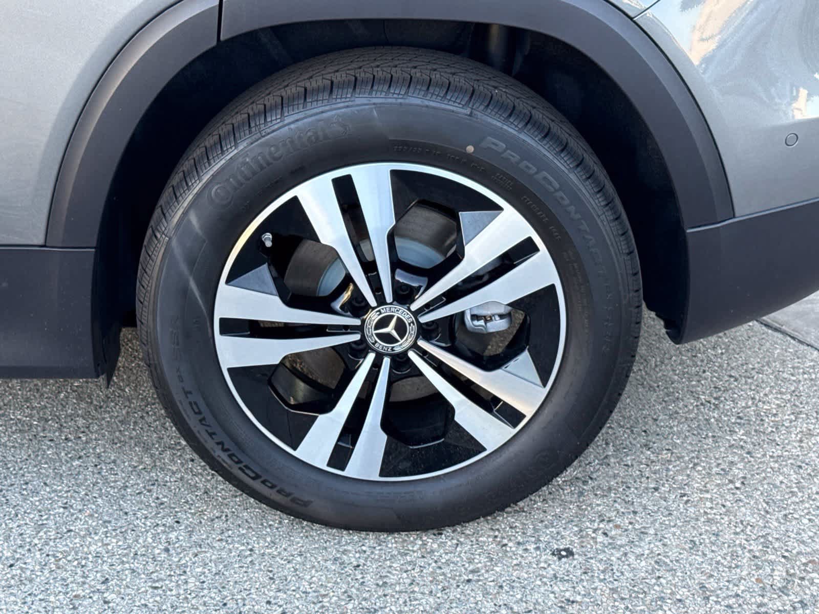 New 2026 Mercedes-Benz GLB 250 4MATIC image 14