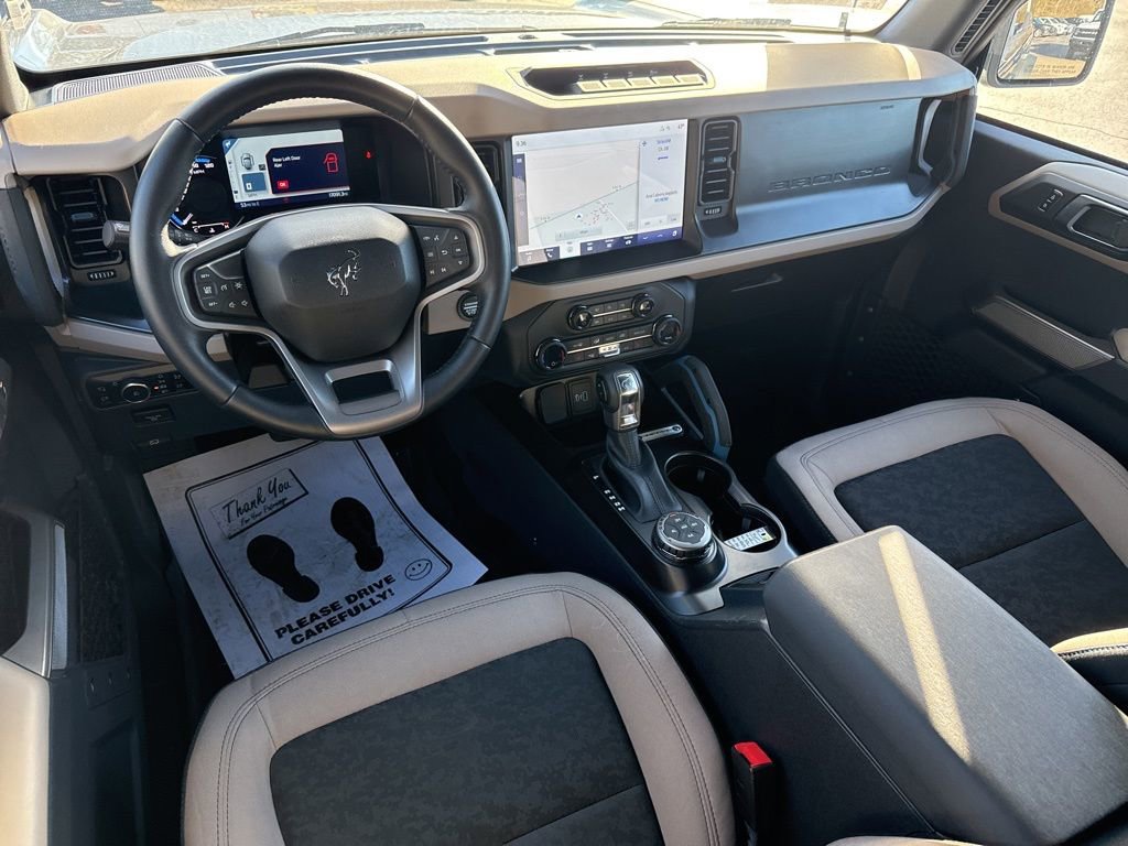 Used 2023 Ford Bronco Wildtrak image 15