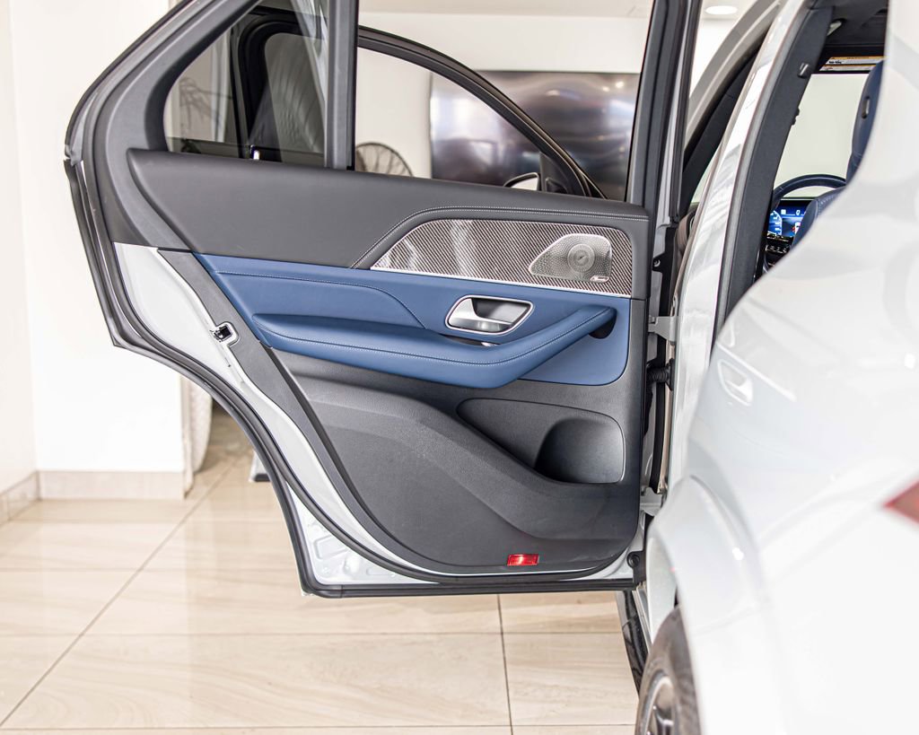 Used 2025 Mercedes-Benz GLE 63 AMG S image 35