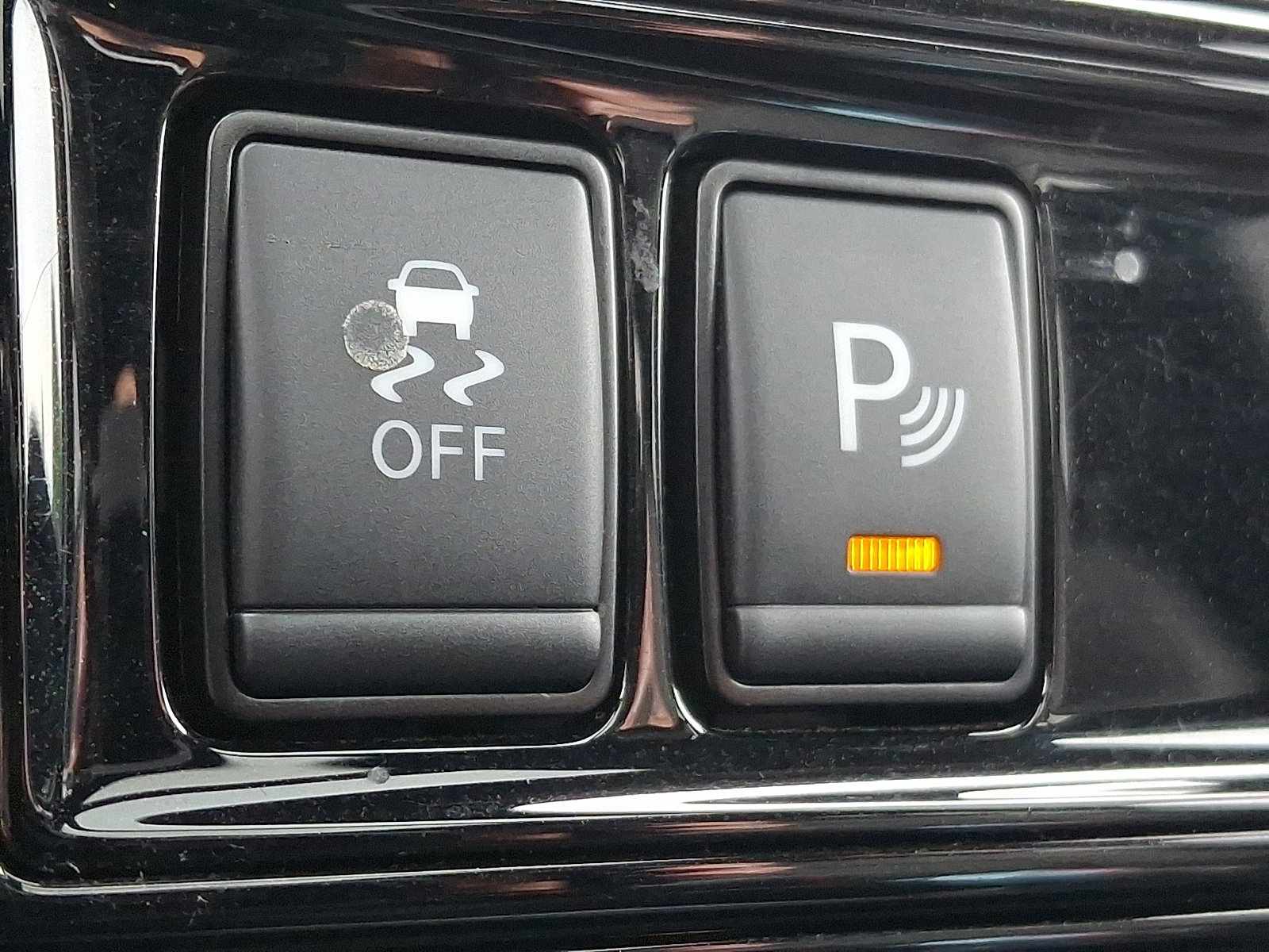 Certified 2024 Nissan Titan PRO-4X w/ Pro-4x Convenience Package AWD/4WD image 30