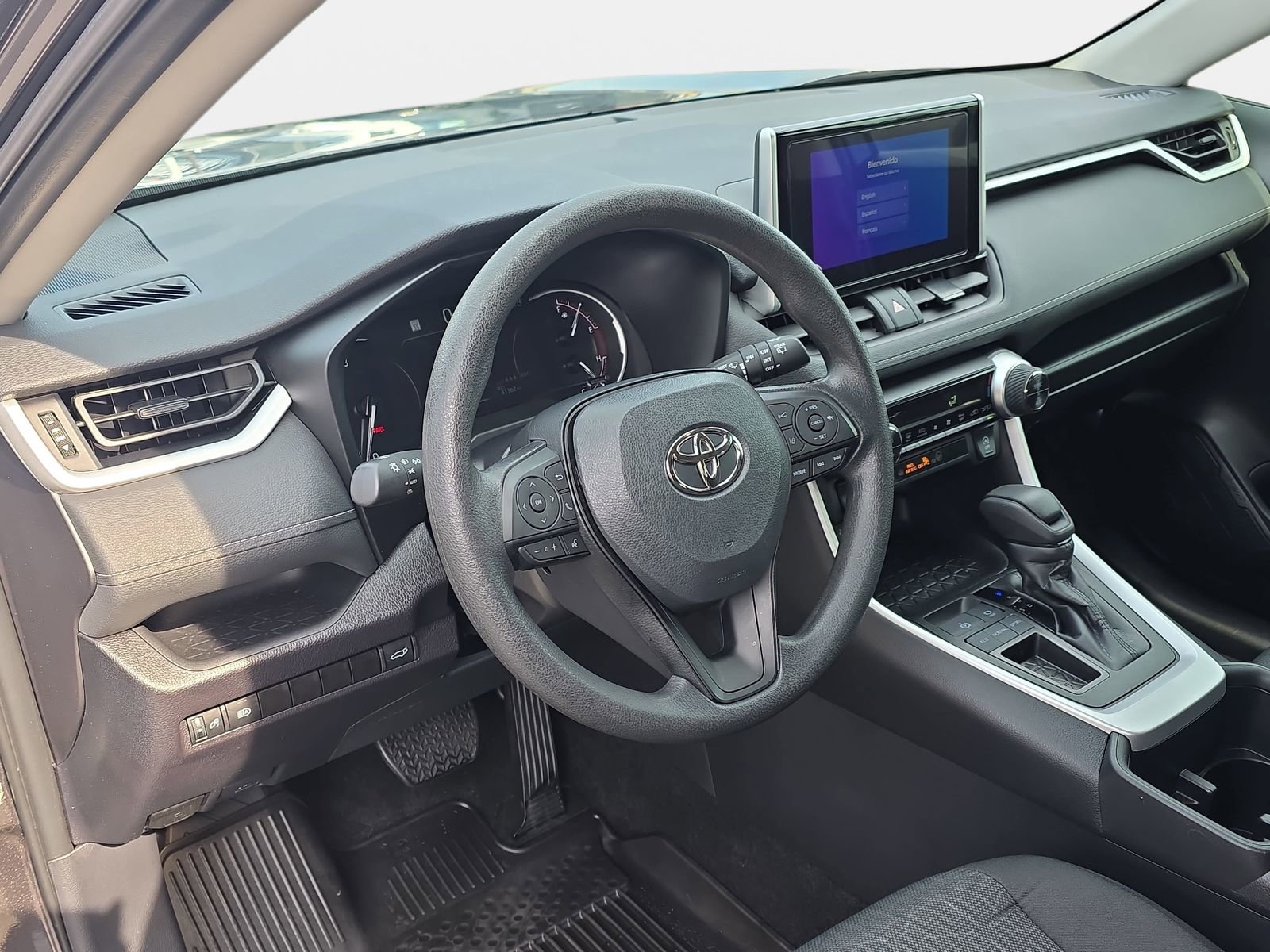 Used 2024 Toyota RAV4 XLE w/ Convenience Package image 16