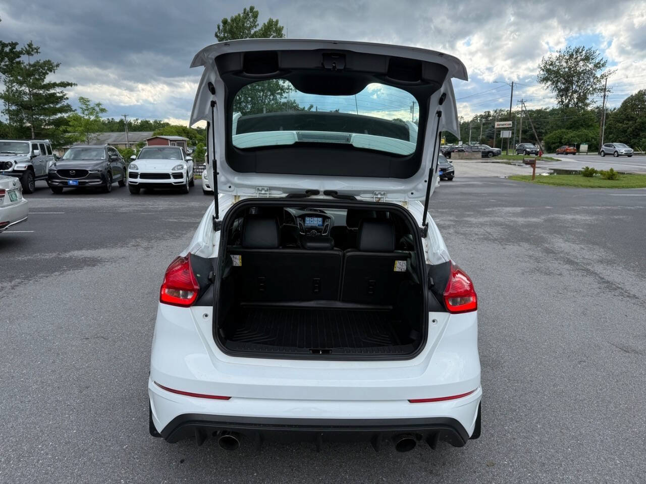 Used 2017 Ford Focus RS AWD/4WD image 12