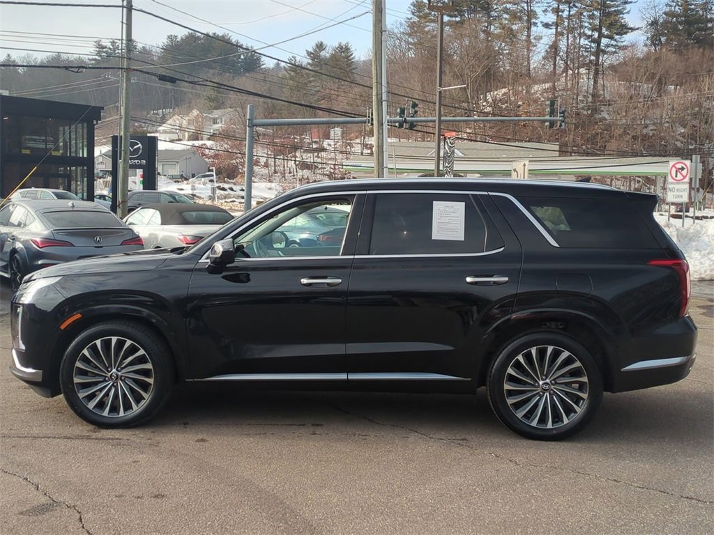 Used 2023 Hyundai Palisade Calligraphy image 7