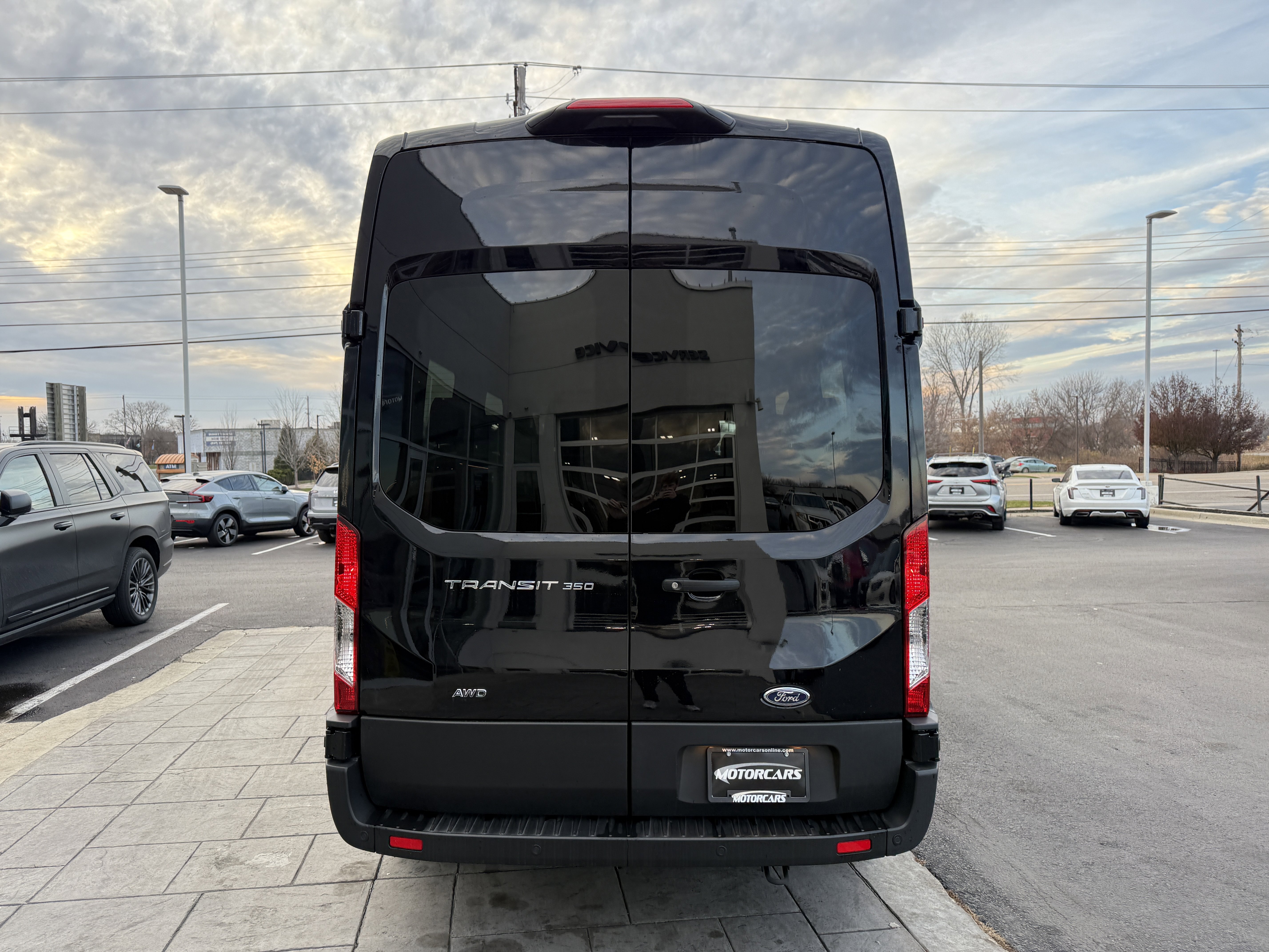 Used 2024 Ford Transit 350 XL image 5