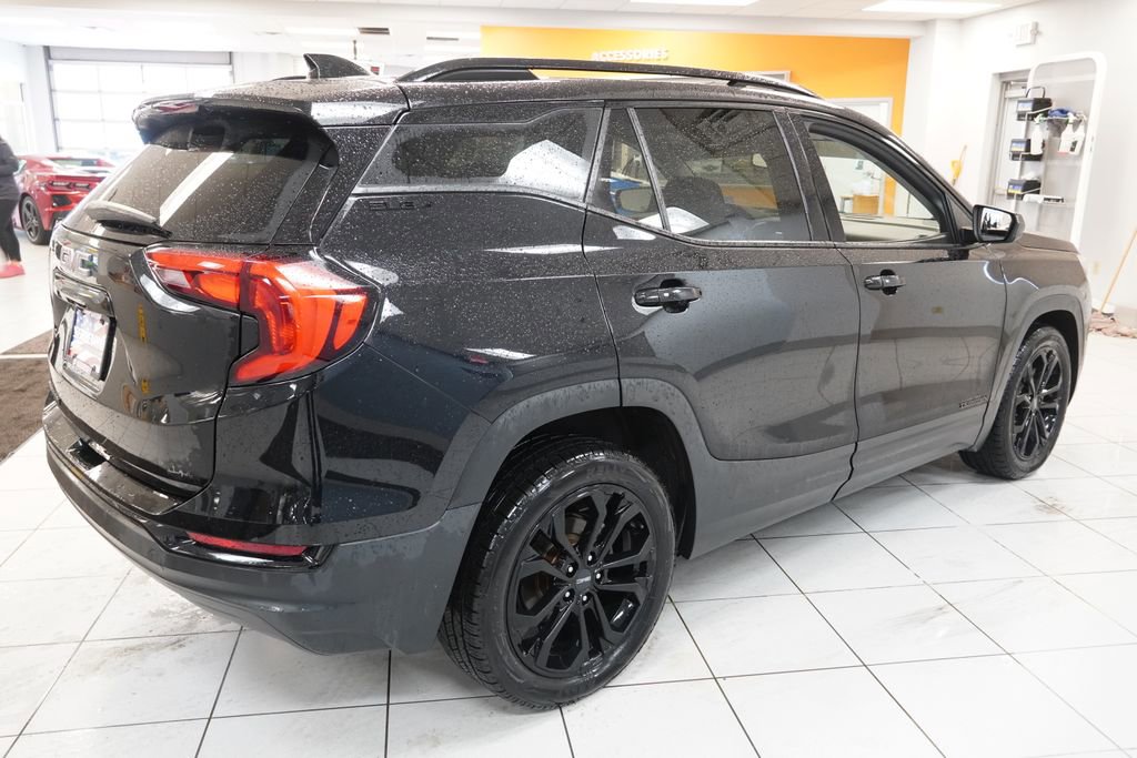 Used 2020 GMC Terrain SLE w/ Driver Convenience Package image 11