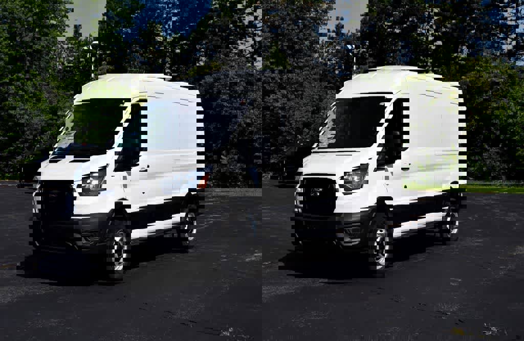 New 2025 Ford Transit 250 148 Medium Roof image 6