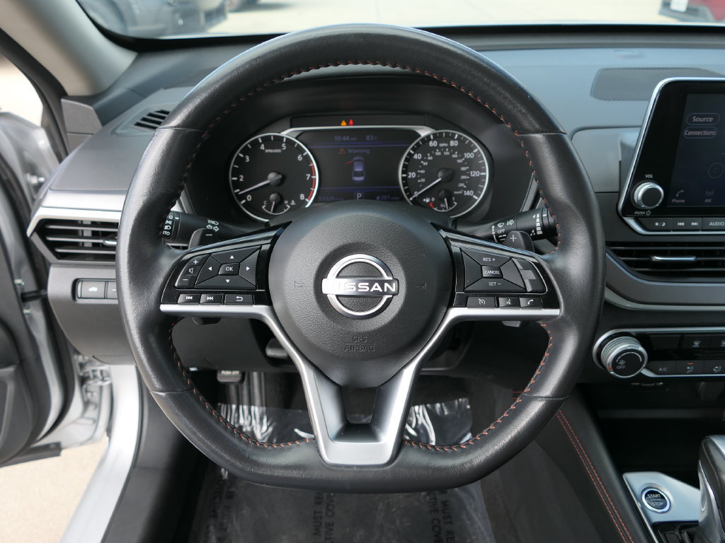Used 2024 Nissan Altima 2.5 SR FWD image 15