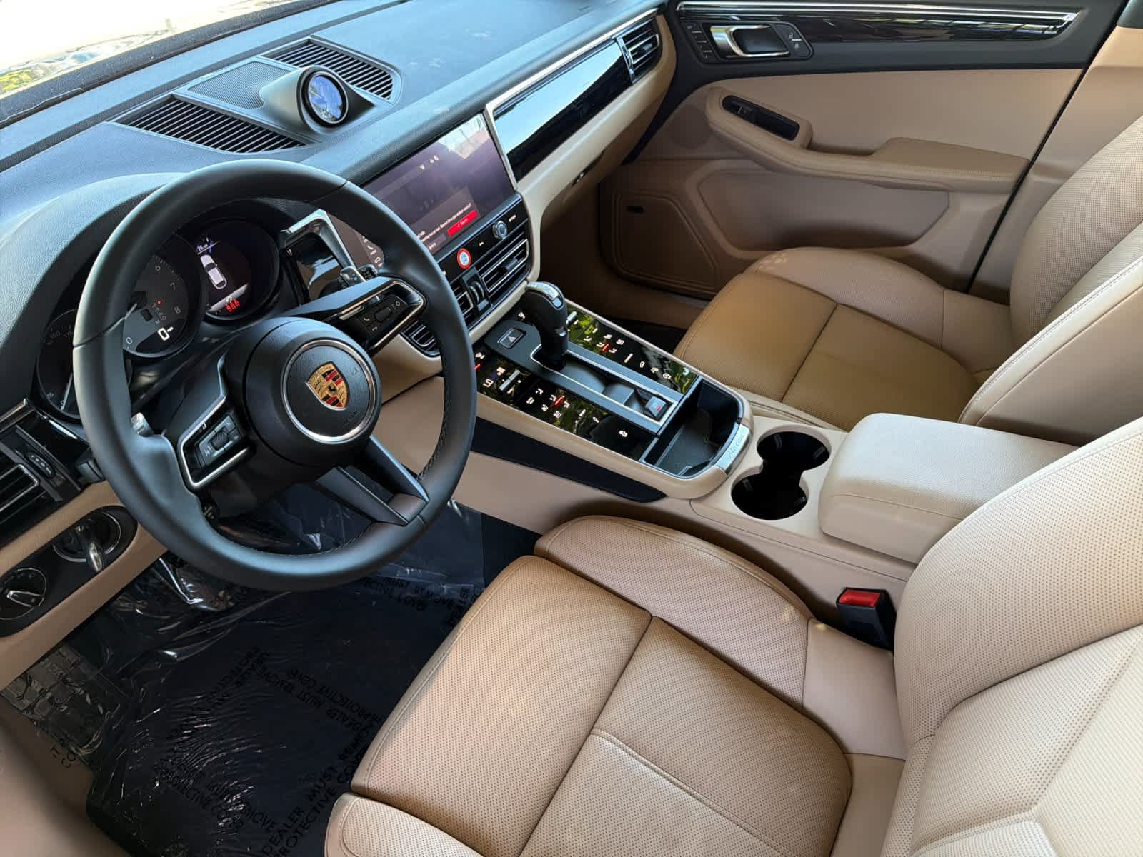 New 2026 Porsche Macan S AWD/4WD image 4