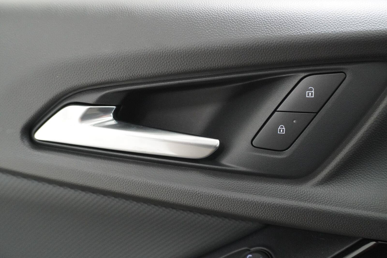 New 2027 Chevrolet Equinox LT w/ Safety and Technology Package FWD image 27